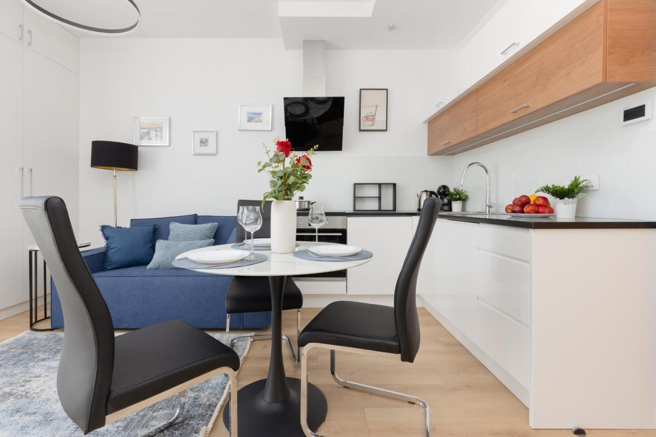 Warszawa Srodmiescie Bonifraterska Apartments By Noclegi Renters Eksteriør bilde