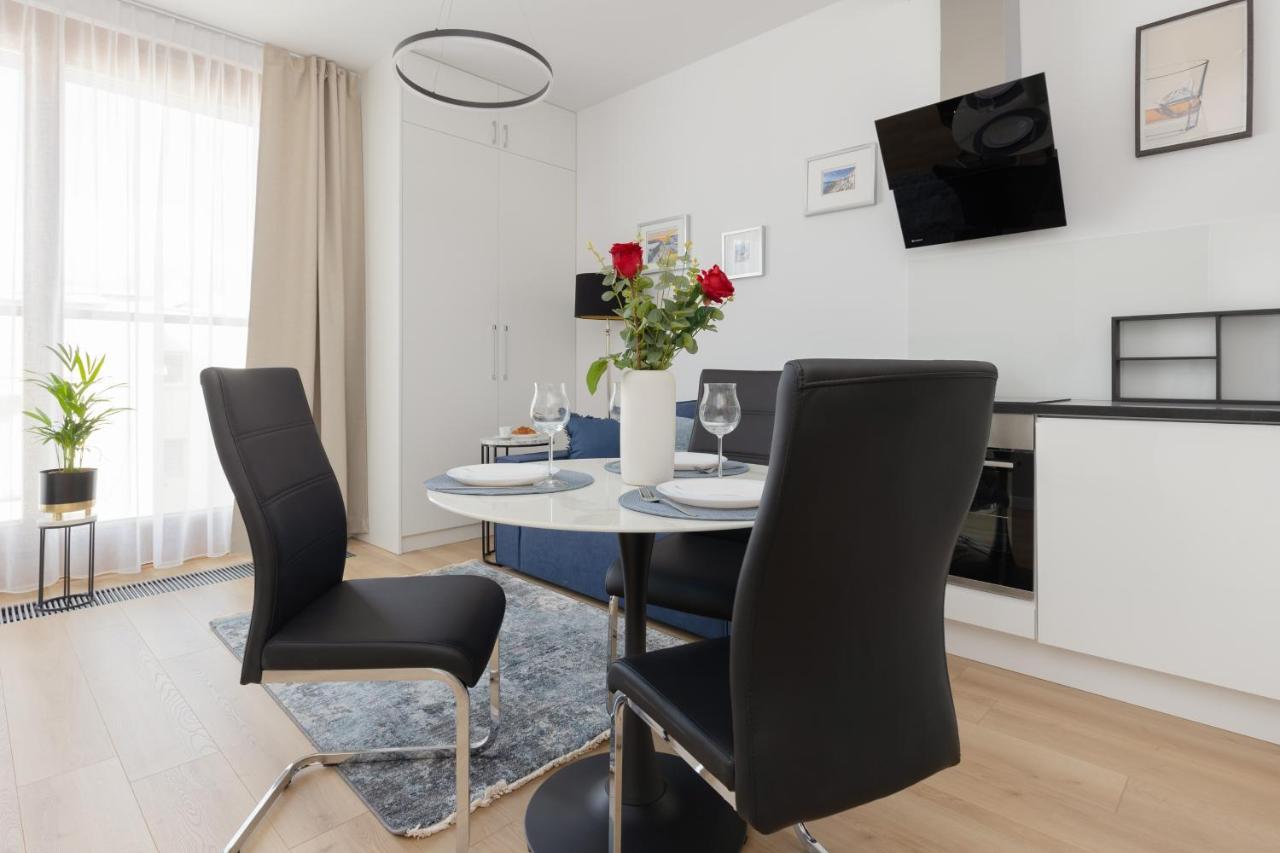 Warszawa Srodmiescie Bonifraterska Apartments By Noclegi Renters Eksteriør bilde